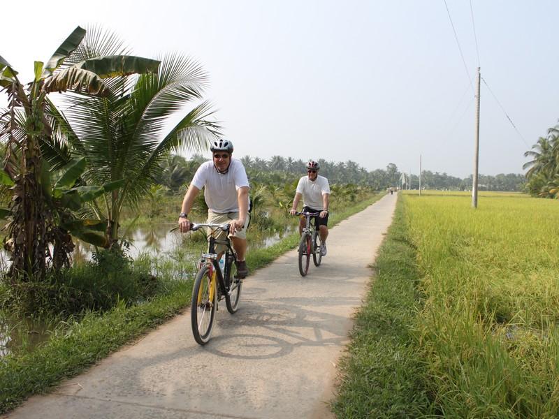 cycling vietnam: cycling vietnam tours from Hanoi to Mekong Delta